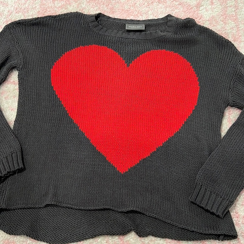 Wooden Ships charcoal grey w/red heart sweater. S/M